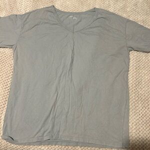 Aerie Women's Light Gray V-Neck Tee